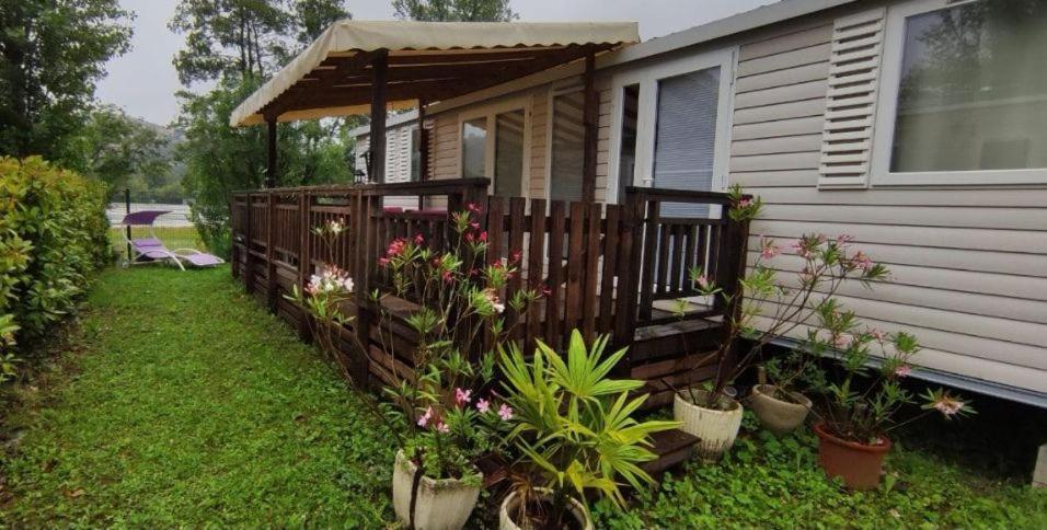 Mobile Home For You Les Rives De Condrieu Exterior photo
