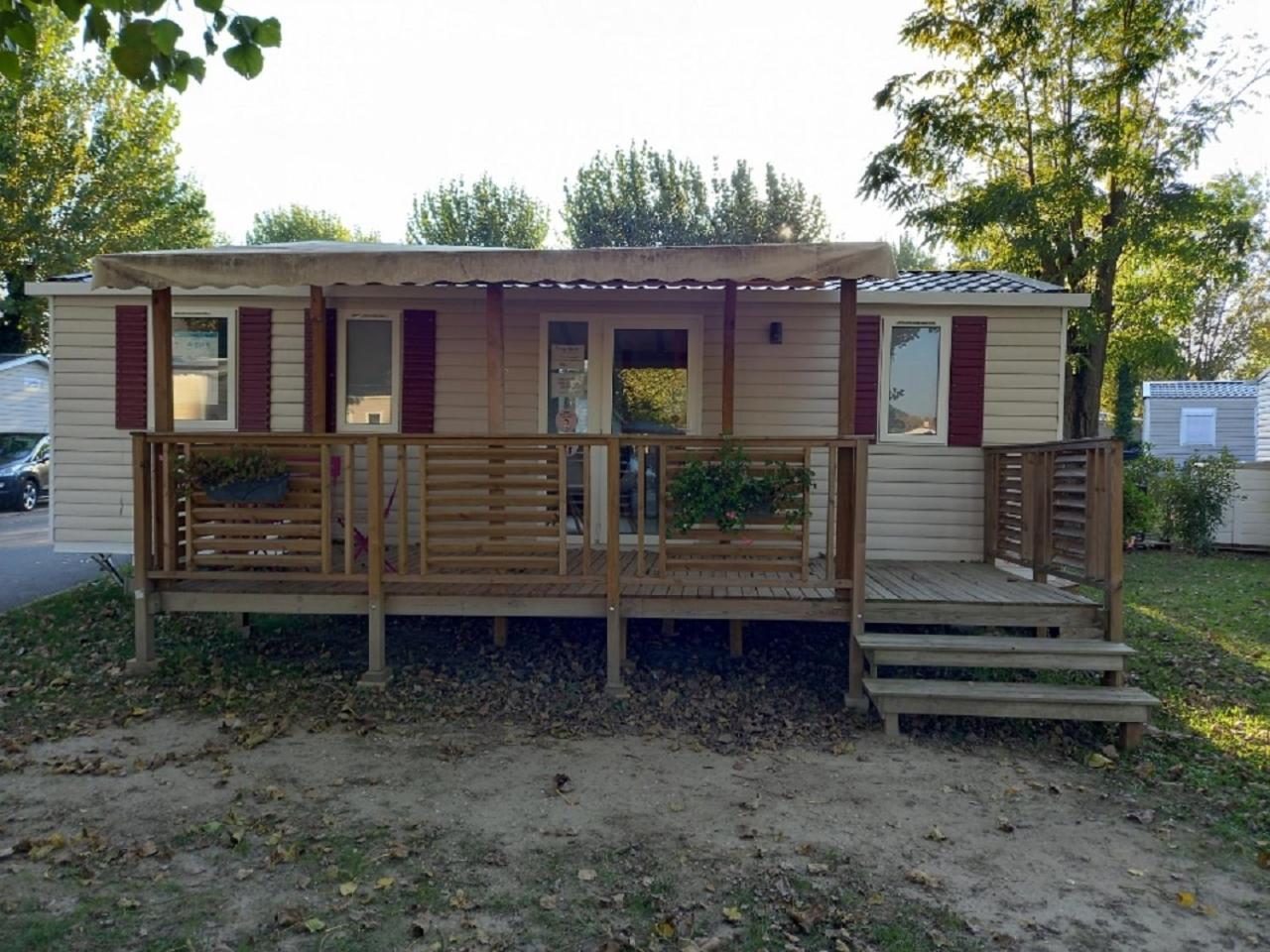 Mobile Home For You Les Rives De Condrieu Exterior photo