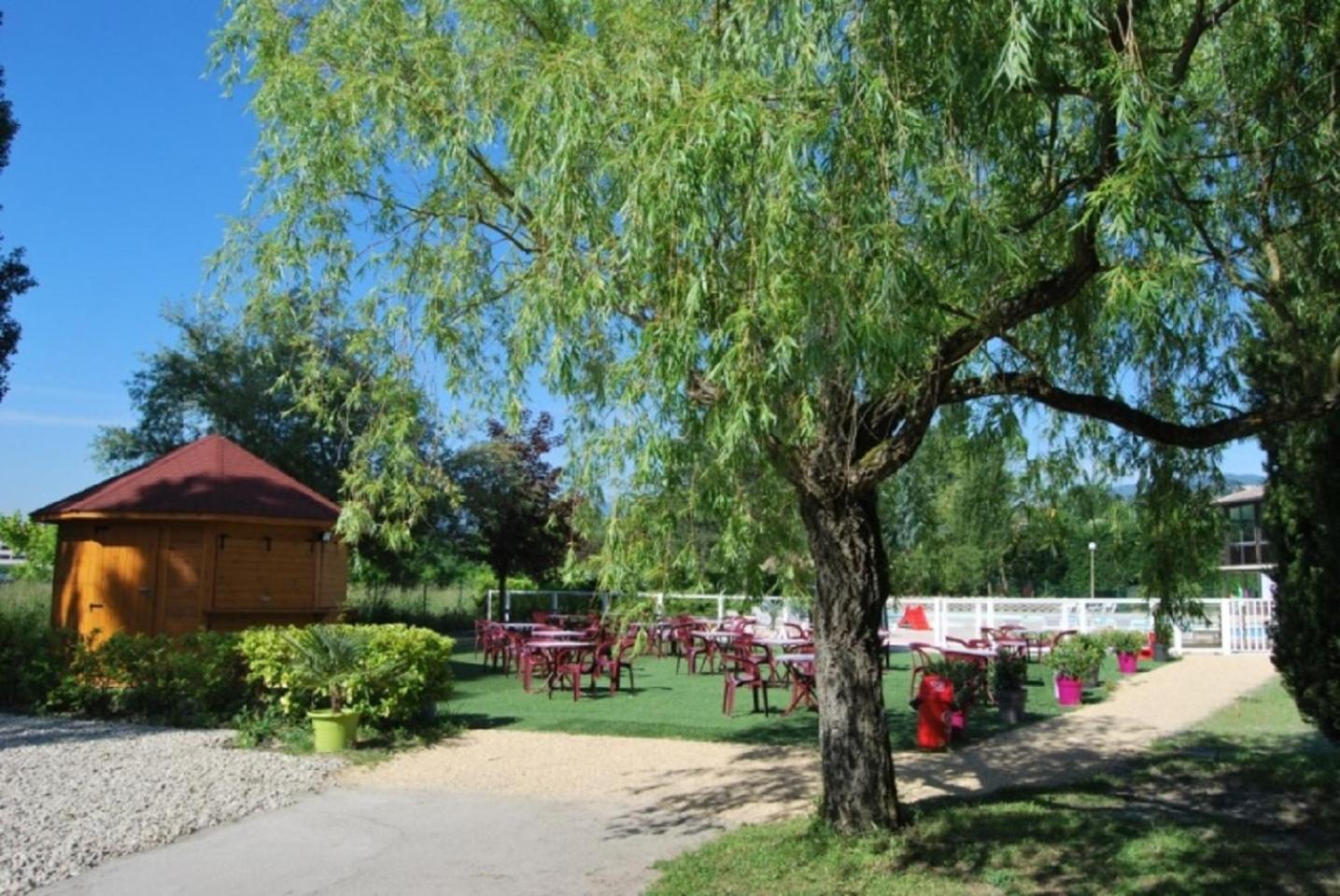 Mobile Home For You Les Rives De Condrieu Exterior photo