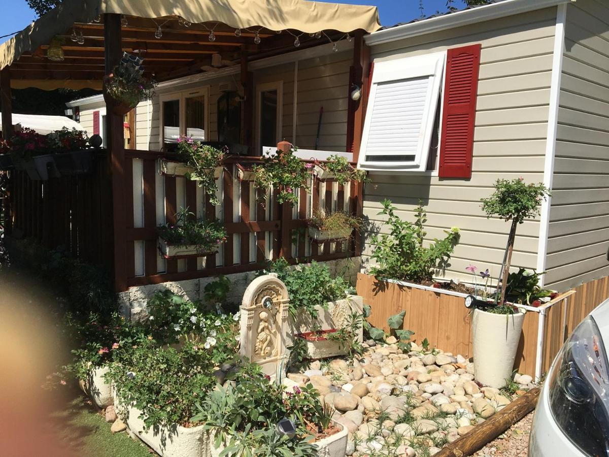 Mobile Home For You Les Rives De Condrieu Exterior photo